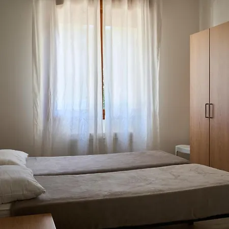 Апартаменты Diplomatic-residence Fronte Mare-piazza Torino-lido Di Лидо-ди-Езоло