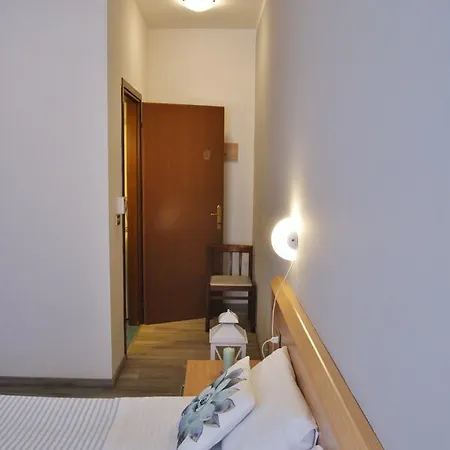 Апартаменты Diplomatic-residence Fronte Mare-piazza Torino-lido Di Лидо-ди-Езоло