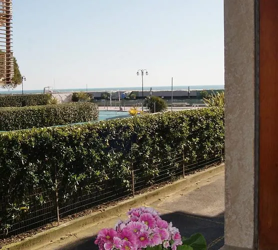 Diplomatic-residence Fronte Mare-piazza Torino-lido Di Lido di Jesolo