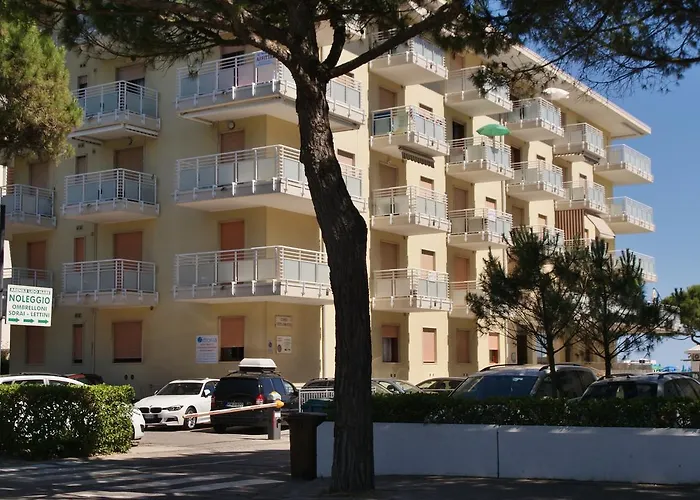 Diplomatic-residence Fronte Mare-piazza Torino-lido Di *